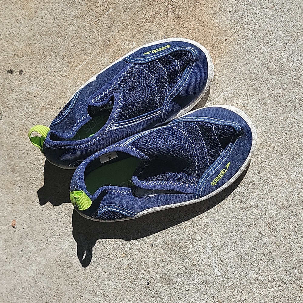 Water shoes